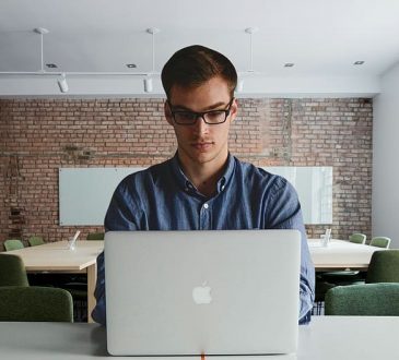 Verhoog je eigen productiviteit en schaf een laptop aan