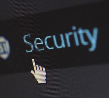 4 Essentiële manieren om uw bedrijf te beschermen tegen cybercriminaliteit